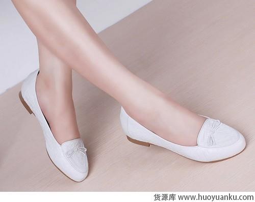 真皮秋鞋上镜款，品位时尚大比拼-第18张图片-货源库