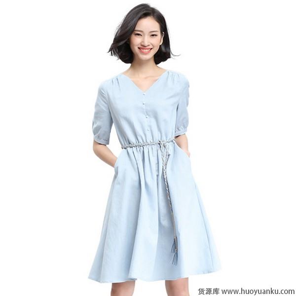 软妹风，浅蓝色连衣裙柔化女汉心-第9张图片-货源库