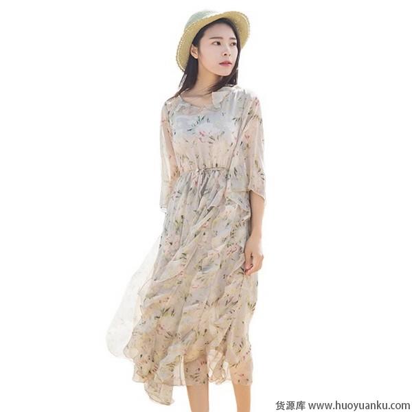碎花连衣裙给你一个怡然自得小世界-第3张图片-货源库 碎花连衣裙给你一个怡然自得小世界-第3张图片-货源库