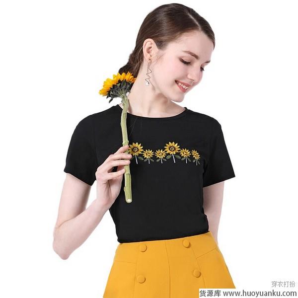 绣花T恤缤纷雅趣升级艺术品味-第3张图片-货源库 绣花T恤缤纷雅趣升级艺术品味-第3张图片-货源库