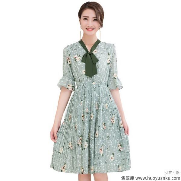 冰爽解暑,浅绿色连衣裙回归清新自然-第5张图片-货源库 冰爽解暑,浅绿色连衣裙回归清新自然-第5张图片-货源库