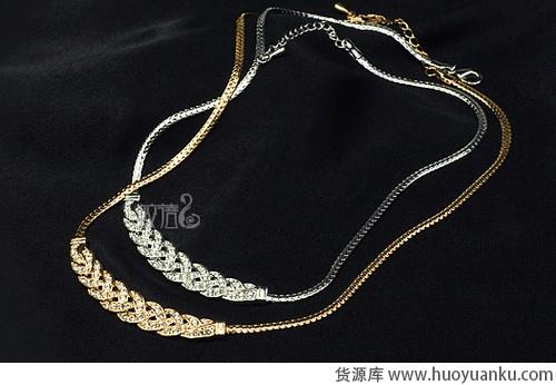 牛仔搭配,早春混搭别出心裁-第3张图片-货源库 牛仔搭配,早春混搭别出心裁-第3张图片-货源库