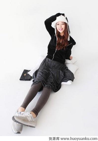 Leggings+裙装早春最佳拍档
