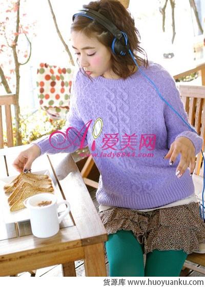 彩色毛衣的抢眼穿搭