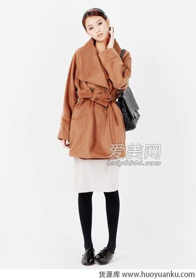 宽大外套帅气搭配-第2张图片-货源库