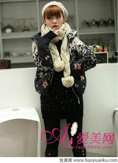 清新典雅印花棉服